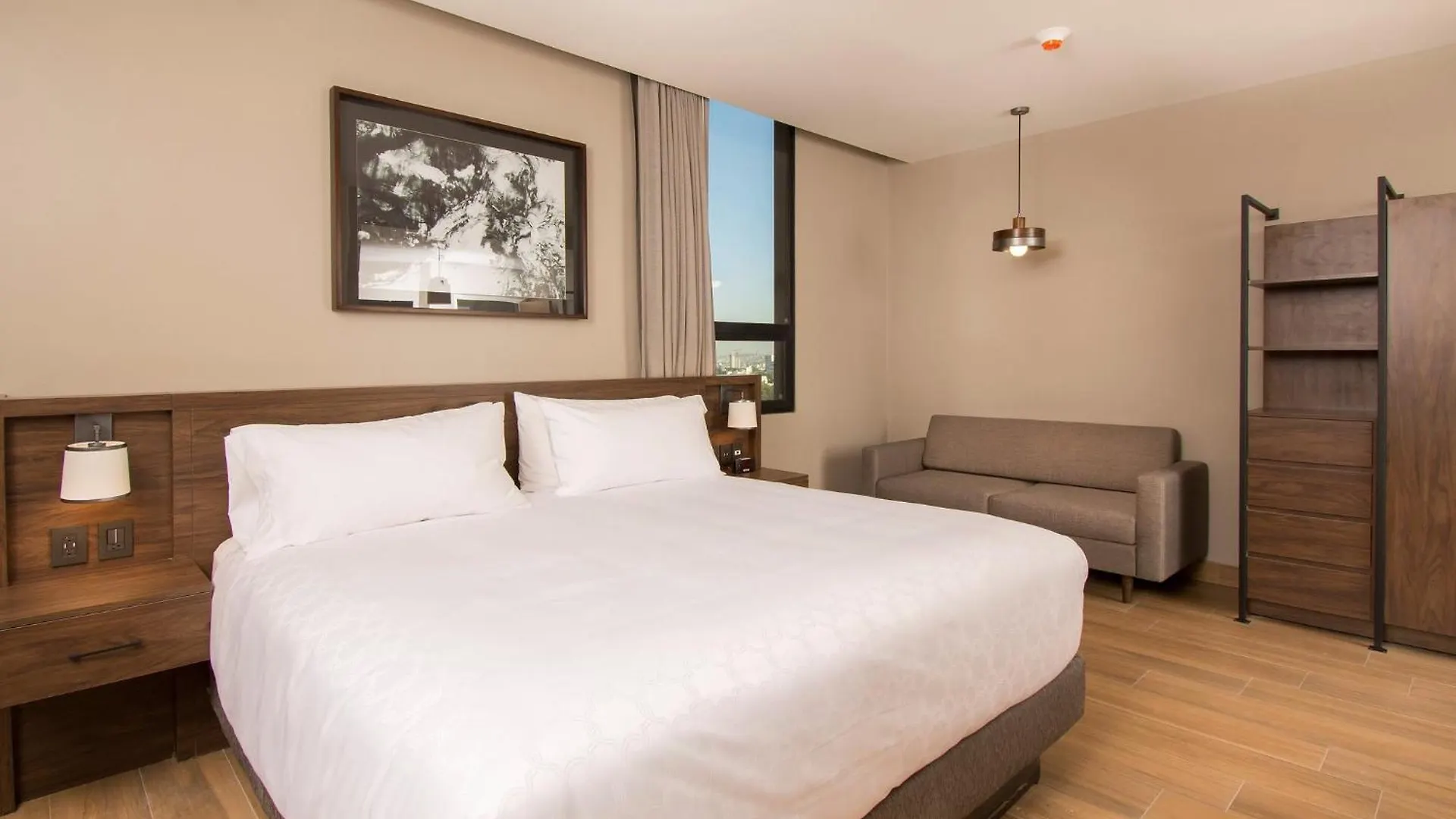 Staybridge Suites - Guadalajara Novena By Ihg México