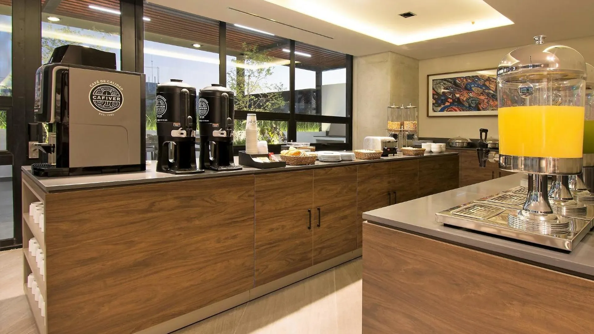 Hotel Staybridge Suites - Guadalajara Novena By Ihg